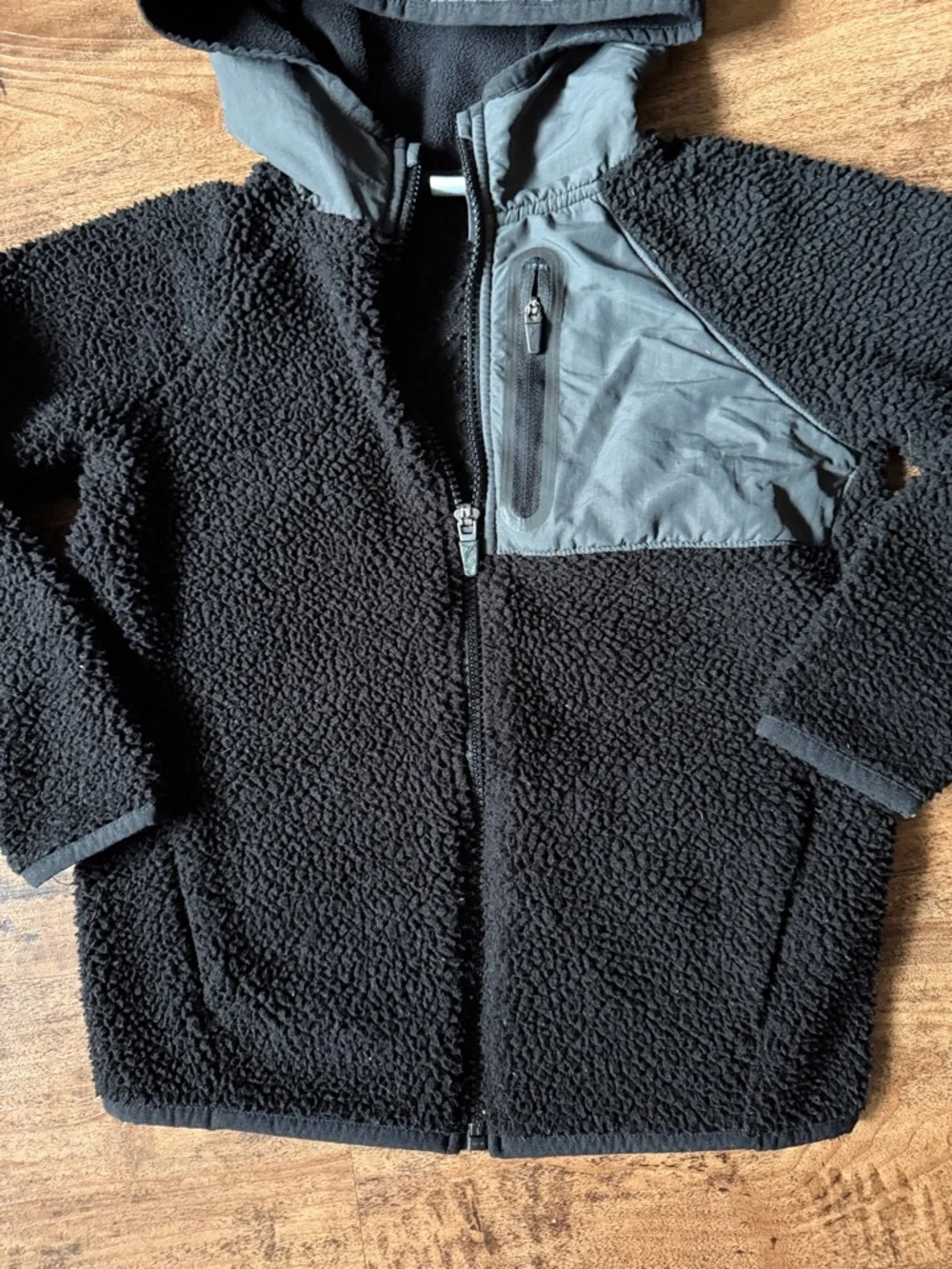 Black Sherpa Fleece Hooded Jacket with Charcoal Accents size 6/7 kids